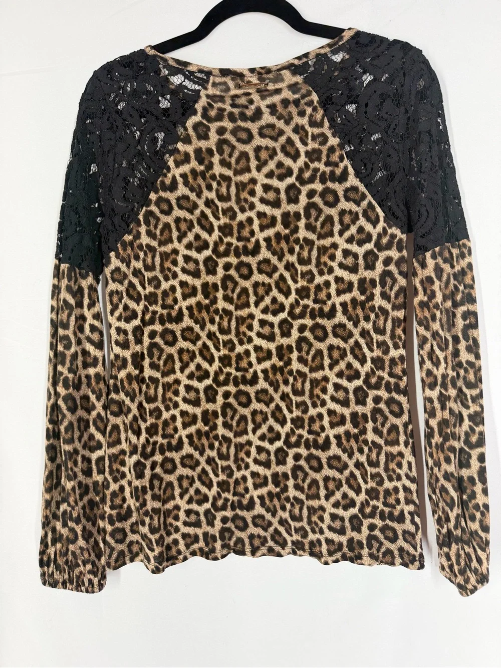 Michael Kors Leopard Print Long Sleeve Top with‎ Black Lace Raglan - Picture 5 of 5